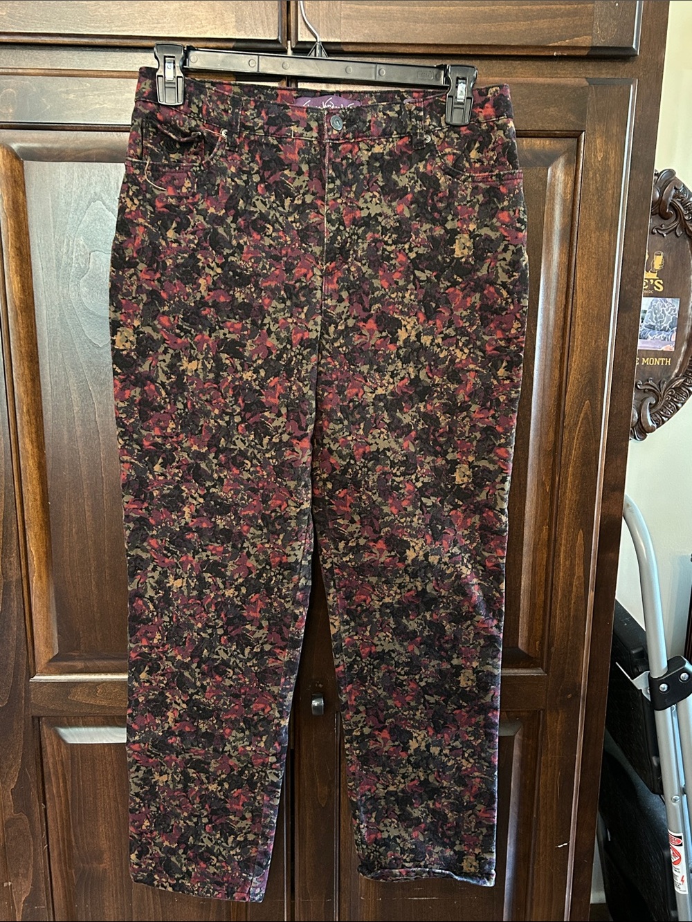 Gloria Vanderbilt Sz 12 Amanda Abstract Floral Print Jean - Black